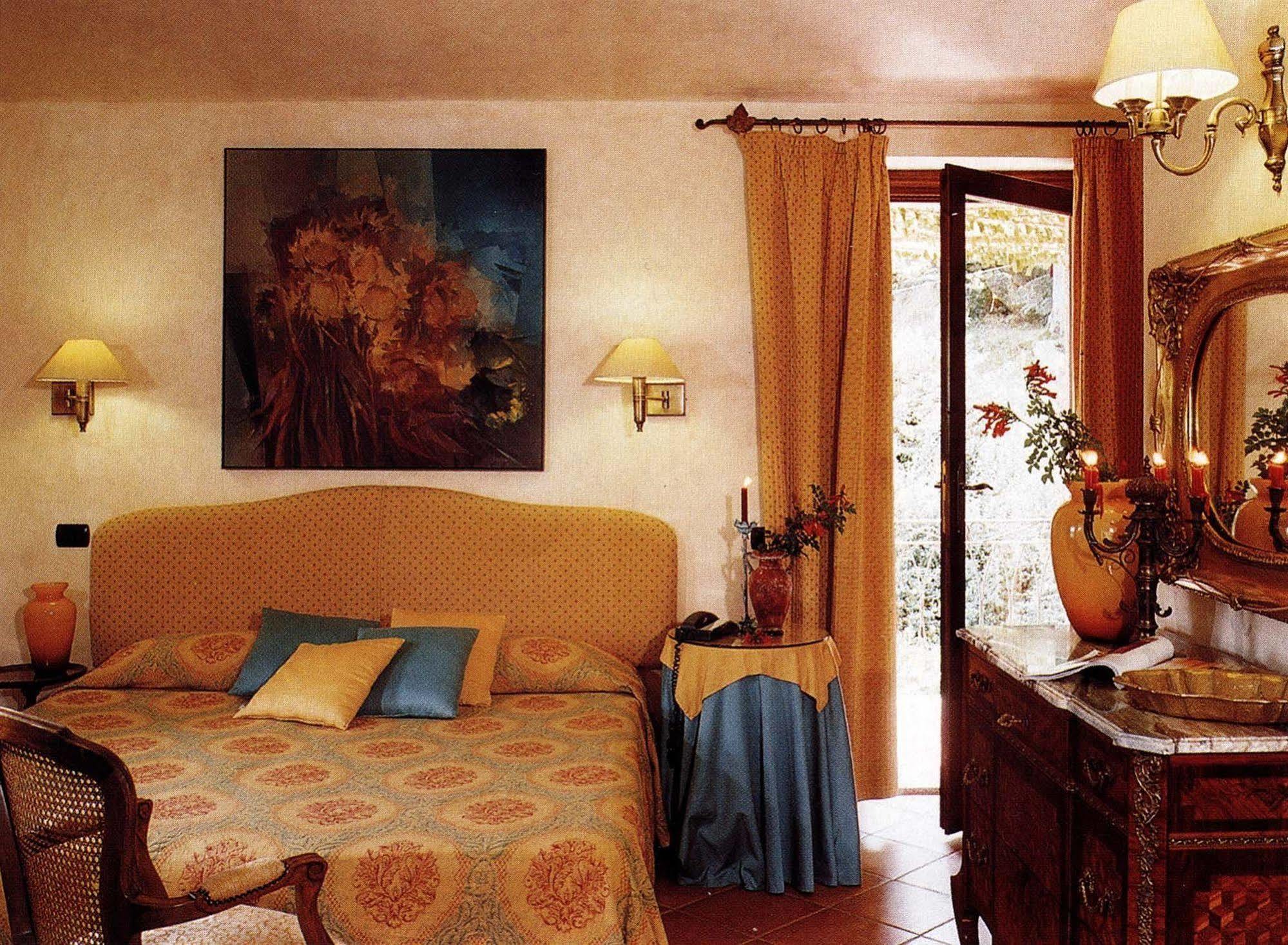 L'Agnata Di De Andre Boutique Hotel 滕皮奥保萨尼亚 外观 照片