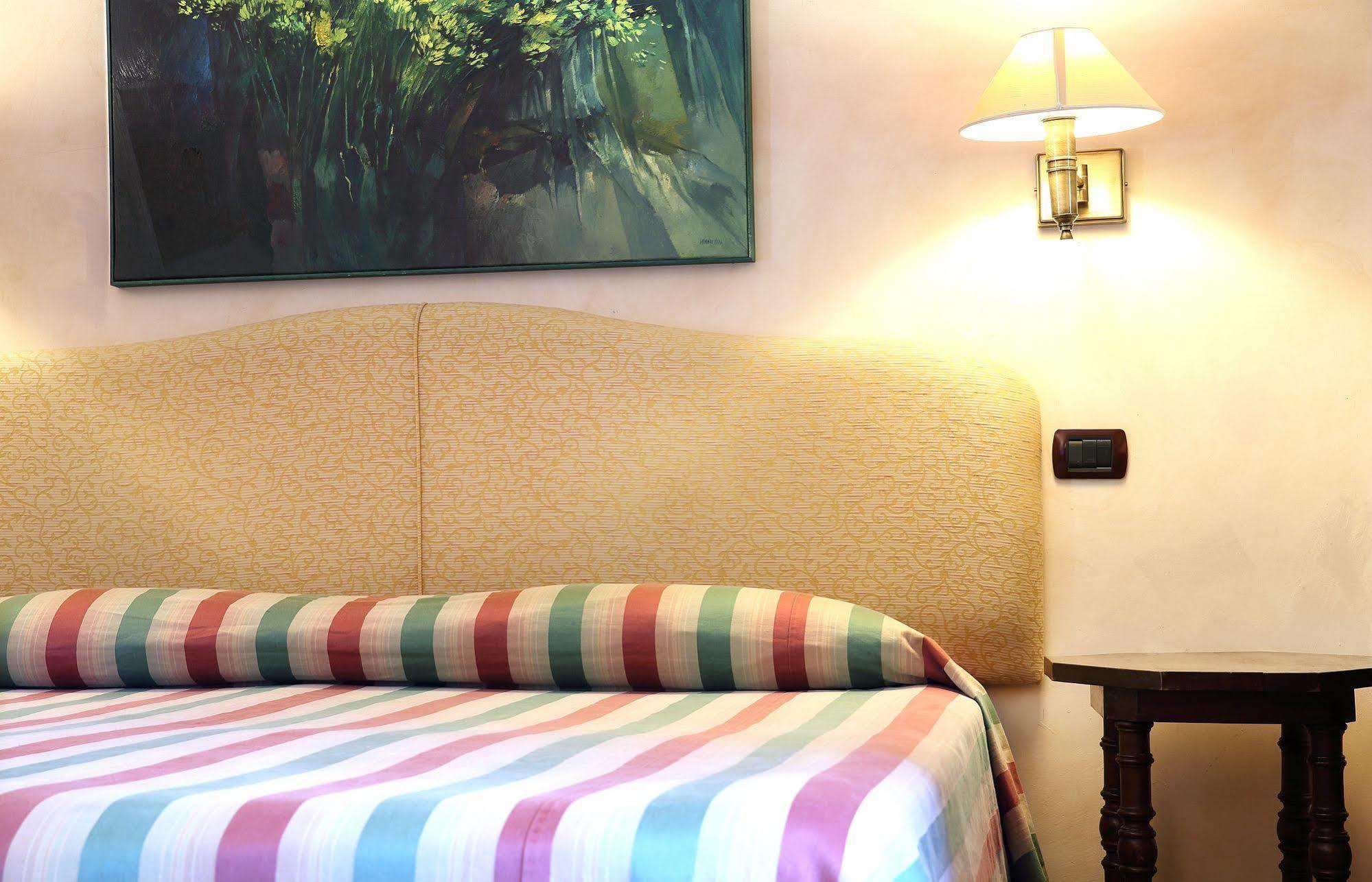 L'Agnata Di De Andre Boutique Hotel 滕皮奥保萨尼亚 外观 照片